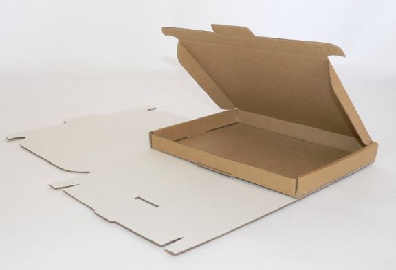 Cutie de carton cu autoformare