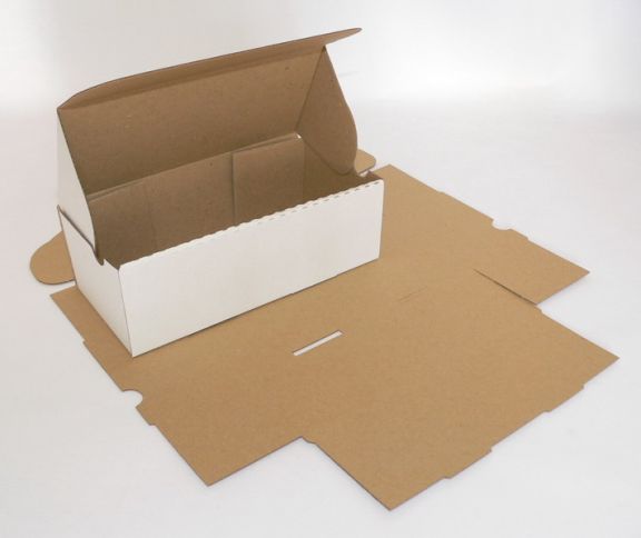 Cutie de carton cu autoformare