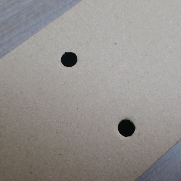 Cutie de carton cu autoformare (cu perfor), lipită